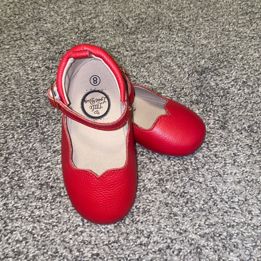 Little Love Bug toddler girl shoes. Size 8. Excellent condition.